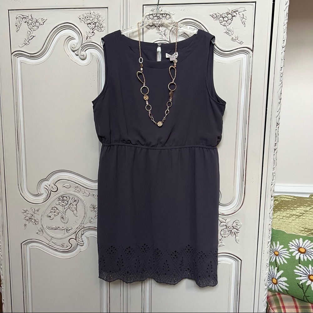 Loft - sleeveless - NAVY dress with cutout skirt hem - size XL